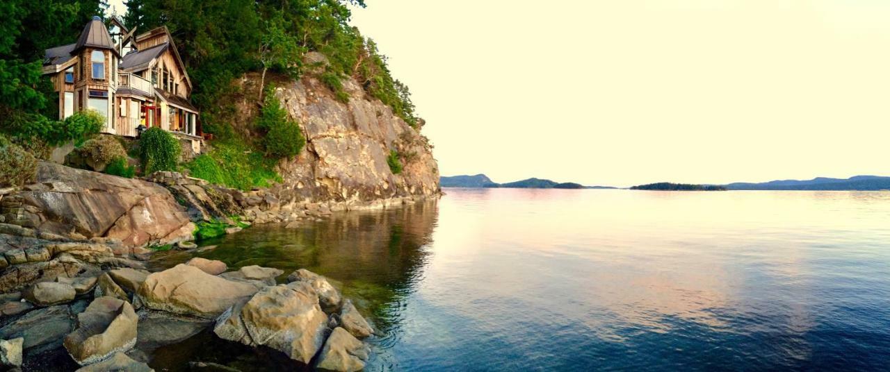 Serenity By The Sea Retreats Montague Harbour Ngoại thất bức ảnh